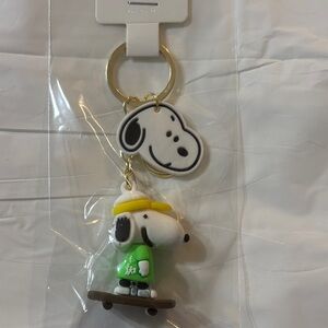Snoopy Skateboard Keychain - Green